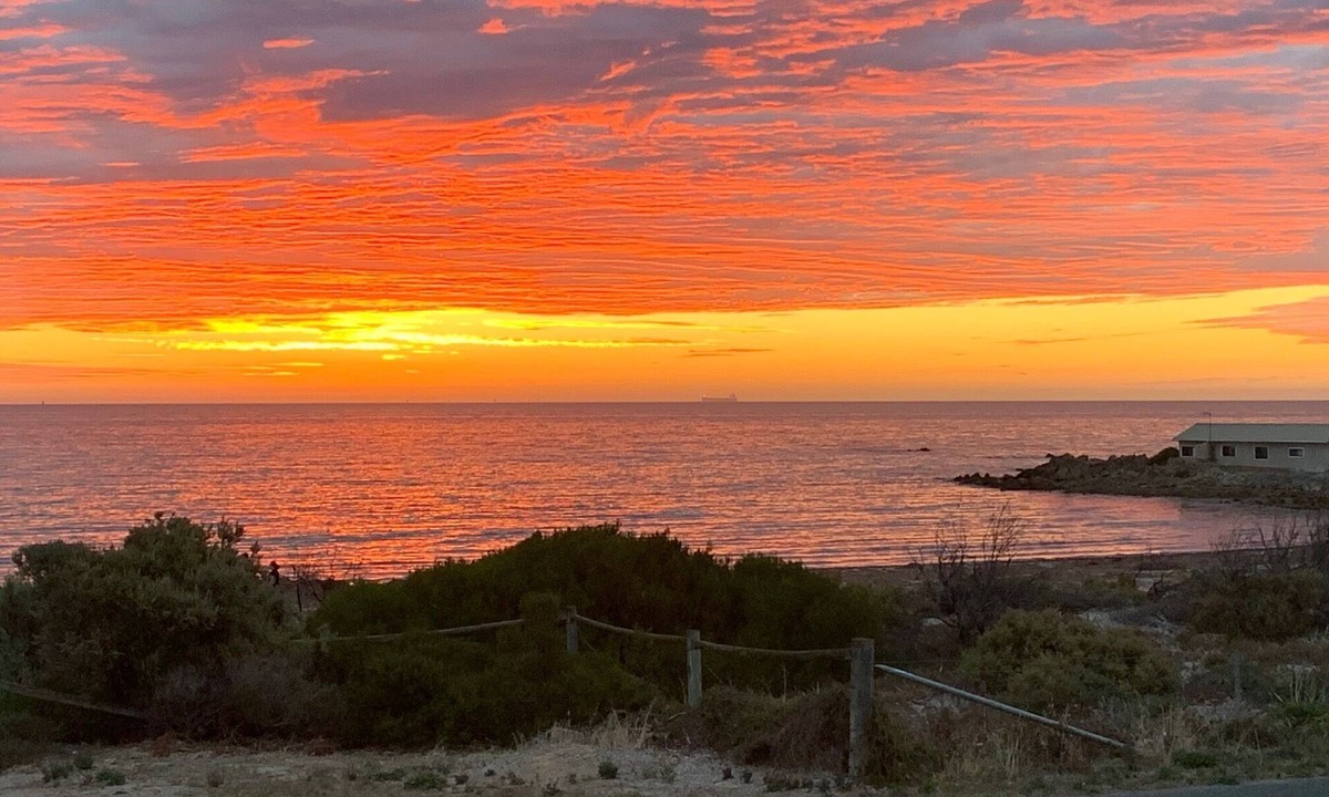 North Beach House | Relaxing family holiday home, just a stones throw from the beach
