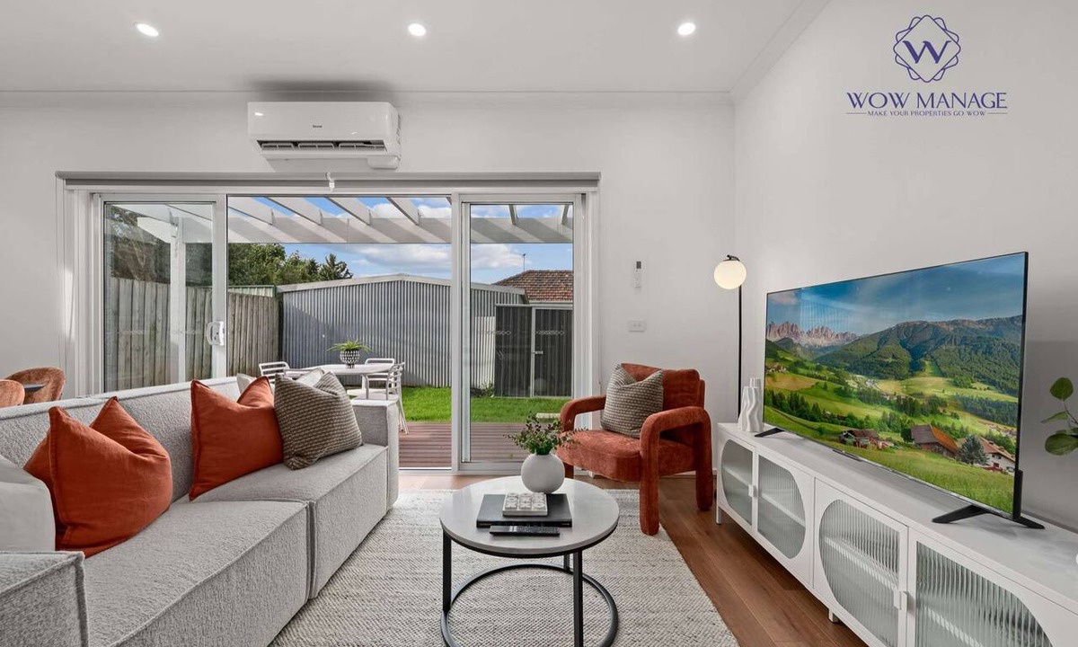 Sunshine House | Relaxing Modern 4B3B Family Home Sleep 8 | Parking