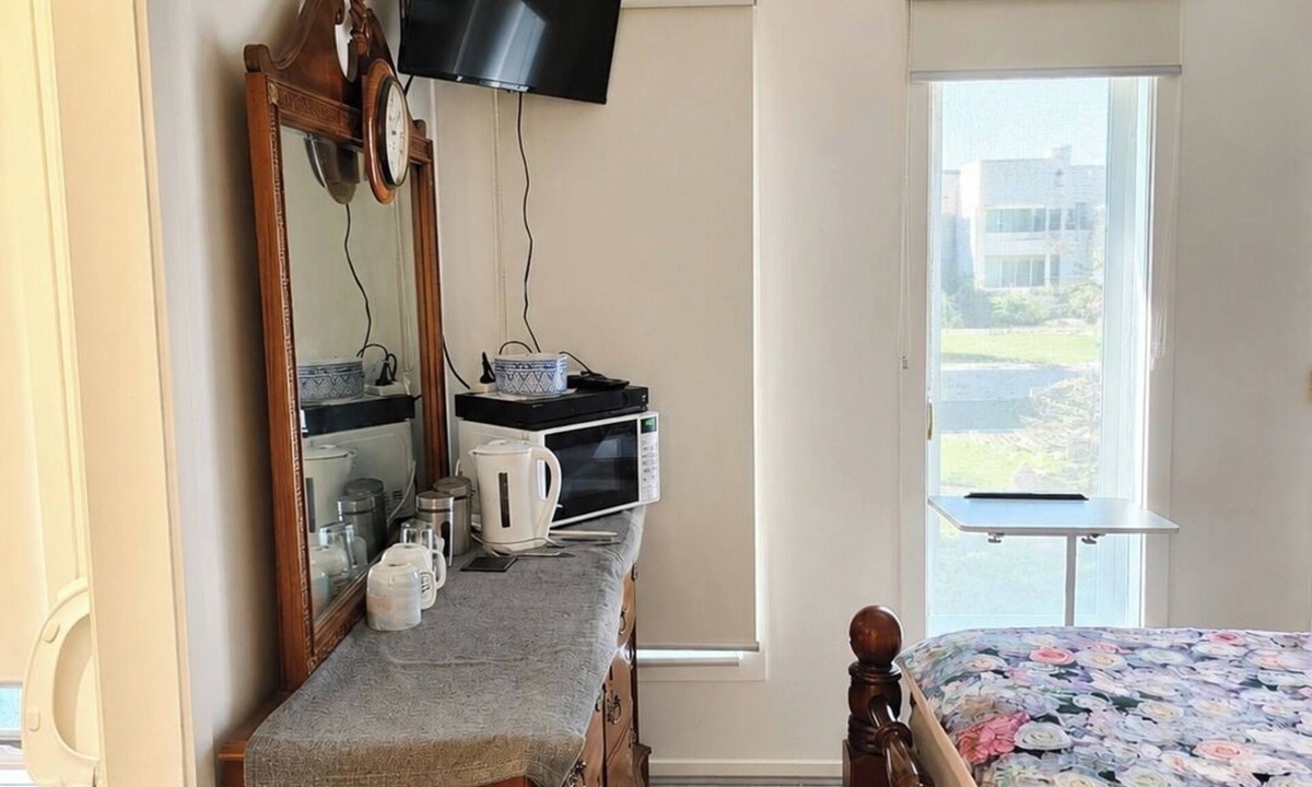 Officer House | Room in Officer
