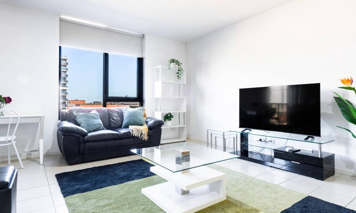 North Melbourne Apartment | Rowan Place – Relaxed Stay with Free Parking