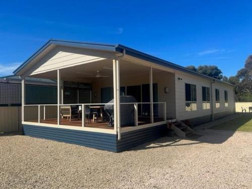 Minlacowie House | Royston Retreat