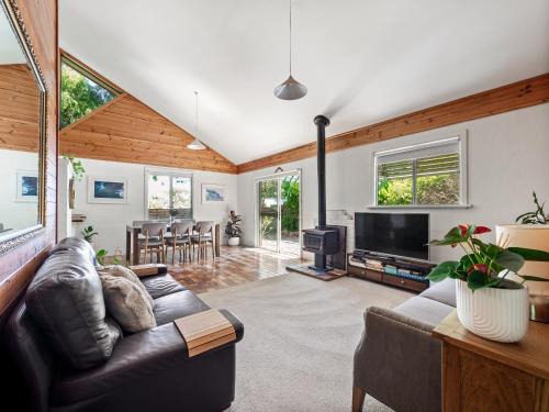 Prevelly Ski Chalet | Ryma Cottage - Prevelly NEW