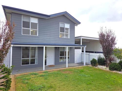 Port Victoria House | Saltwater Breeze at Port Victoria