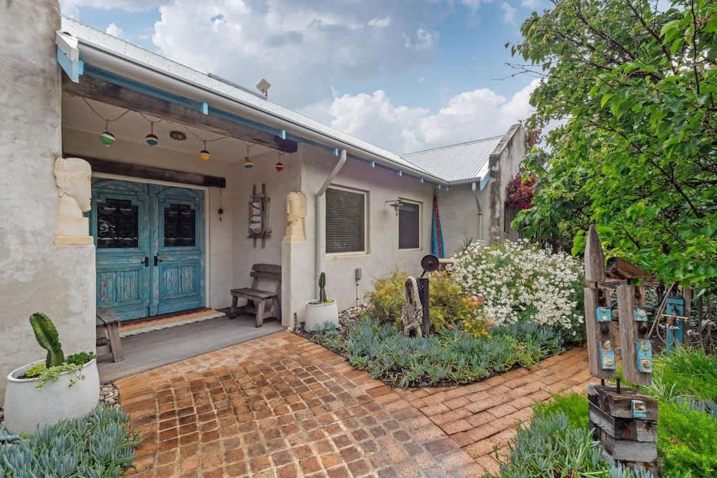 Yallingup House | Saltwood - Yallingup Garden Sanctuary by the Sea