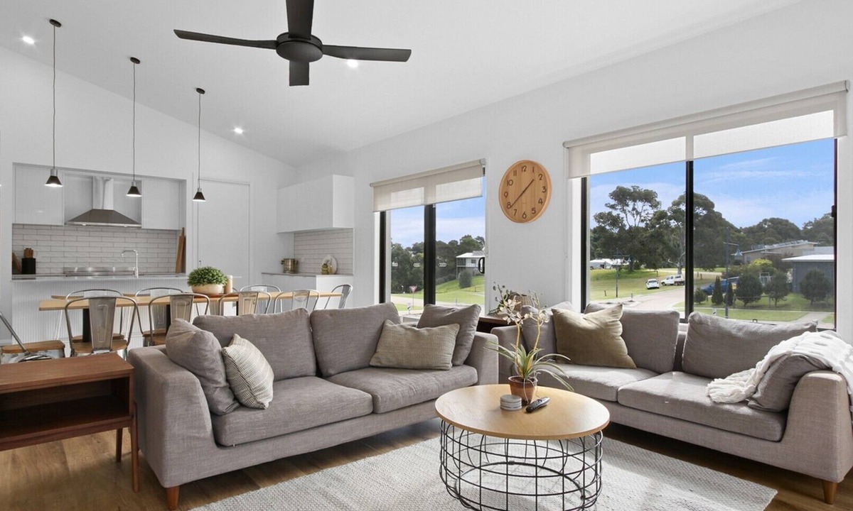 Metung House | Sams House | Modern Metung Escape