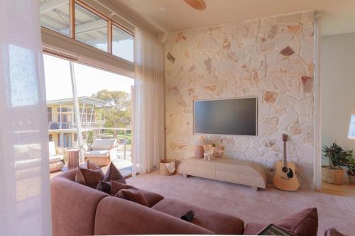 Normanville Villa | Sanbis Villa Number 19 South Shores with Pool & Beach access