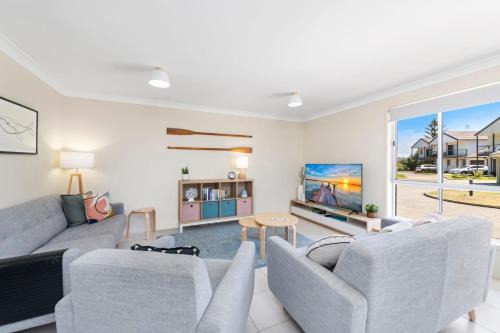 Anna Bay House | Sandcastles 11-23 Robinson St