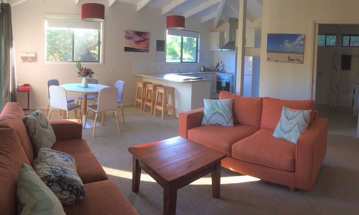 Douglas River Cottage | Sandpiper Ocean Cottages