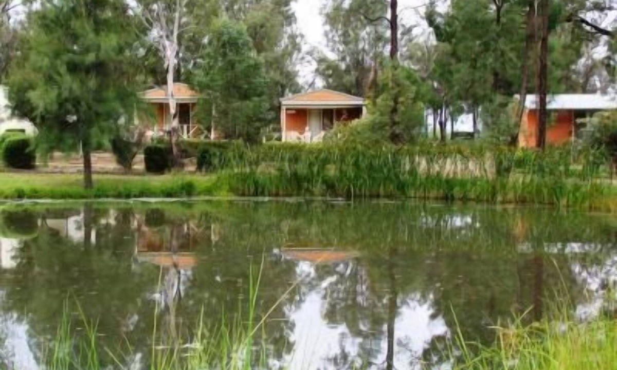 Sandy Hollow Cottage | Sandy Hollow Tourist Park