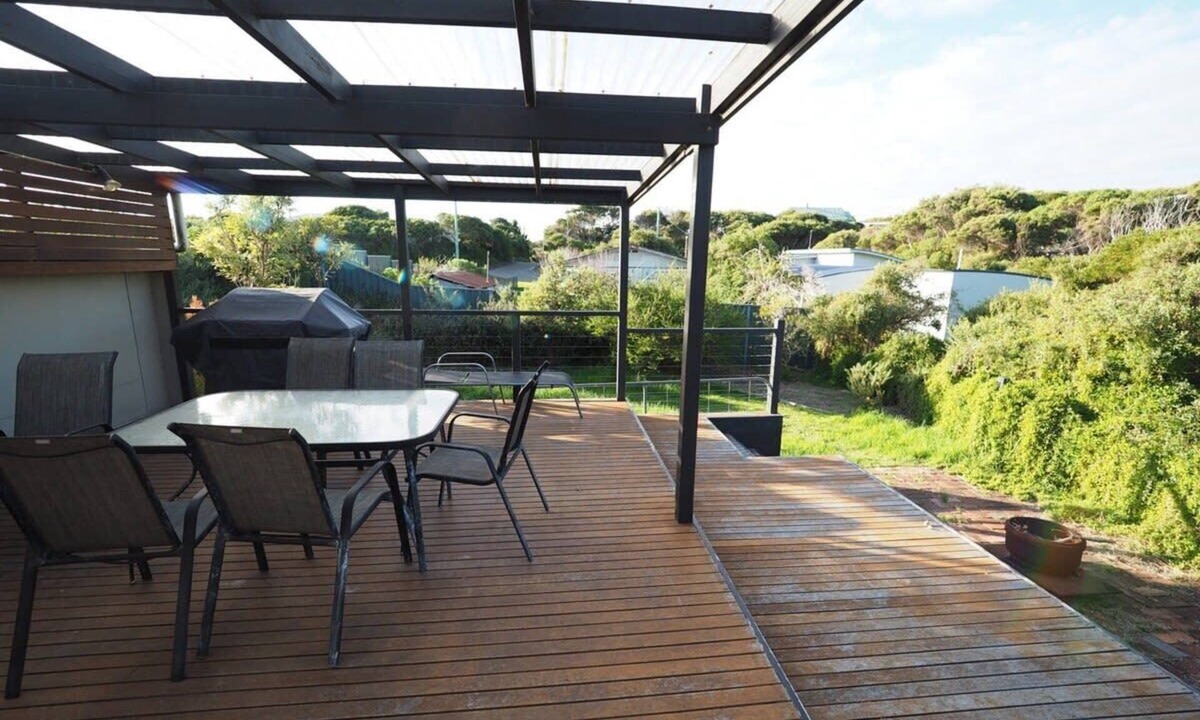 Sandy Point House | Sandy Point Holiday House