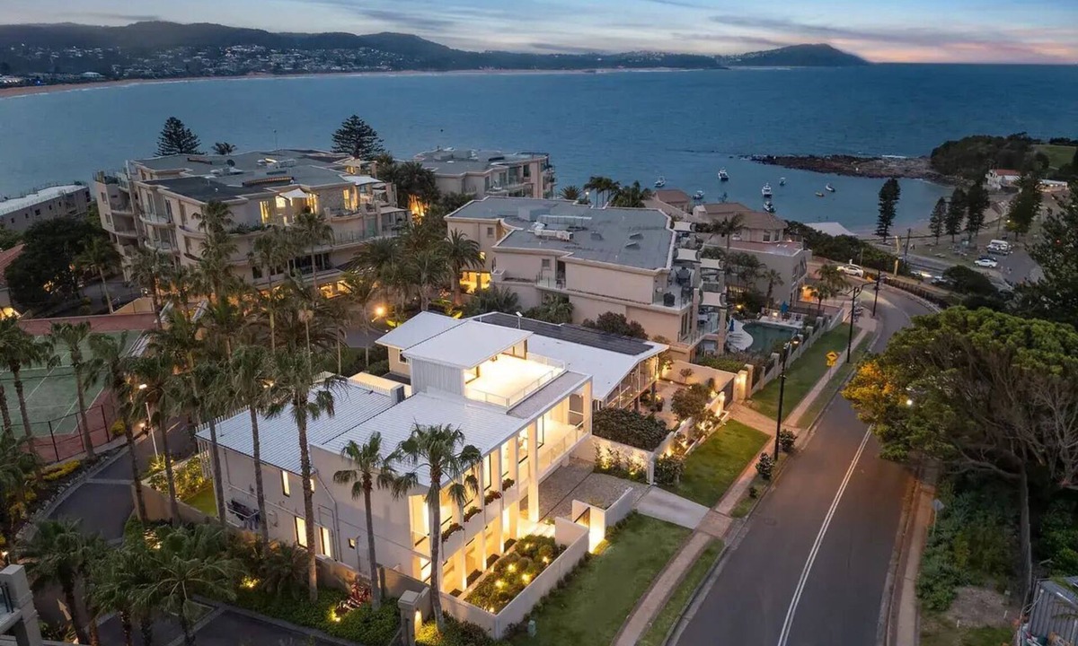 Terrigal House | Scenic Drive Luxe Escape with Pool