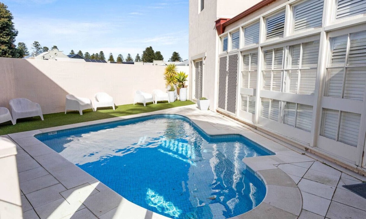 Victor Harbor Apartment | Sea Breeze @ Smugglers Inn