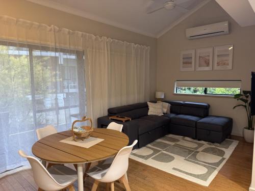 Preston Beach Ski Chalet | Sea Renity Preston Beach