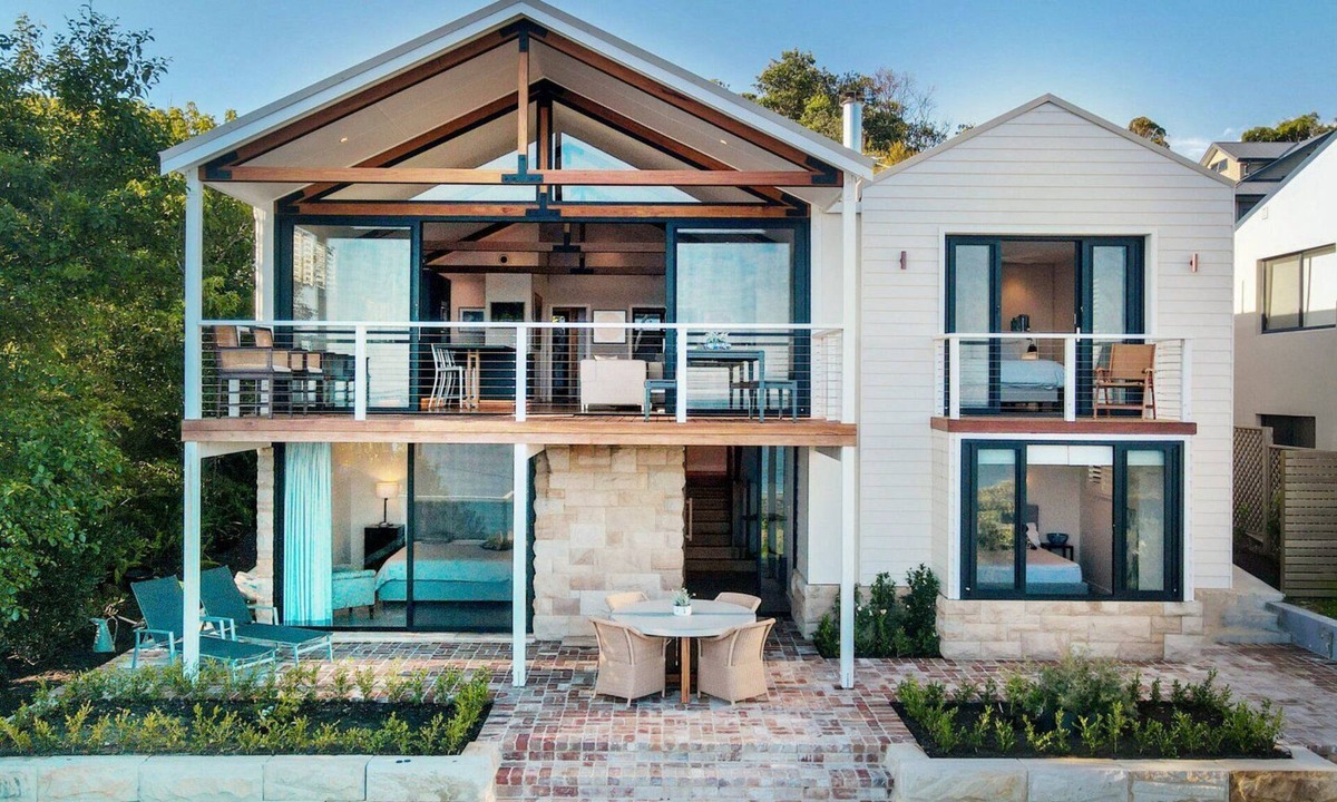 Killcare Heights House | Sea View Serenity by HolidayCo.