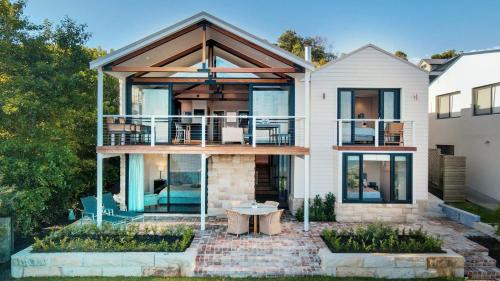 Killcare Heights House | 'Sea View Serenity' by HolidayCo