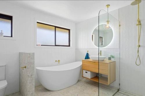 Sulphur Creek House | Seabreeze Retreat
