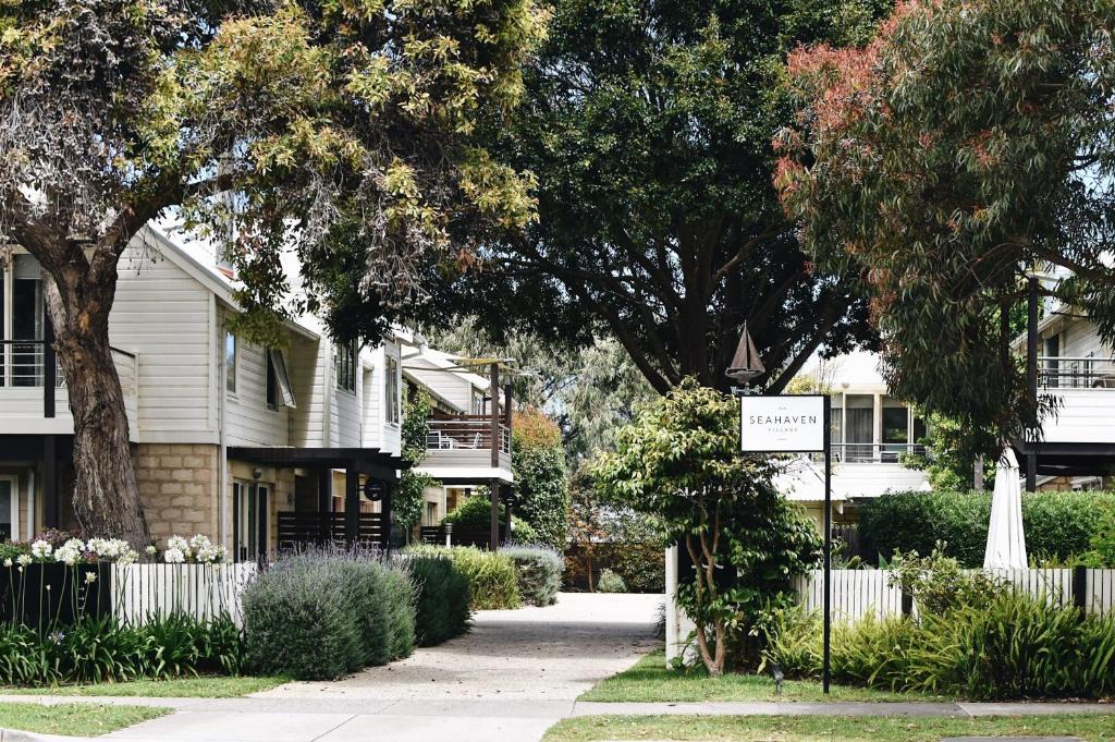 Barwon Heads Apartment | Seahaven Village