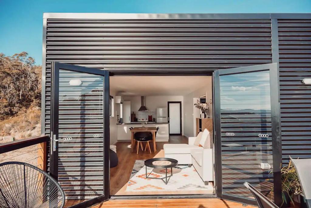 Alonnah House | Seascape on Bruny - Family Home in Alonnah