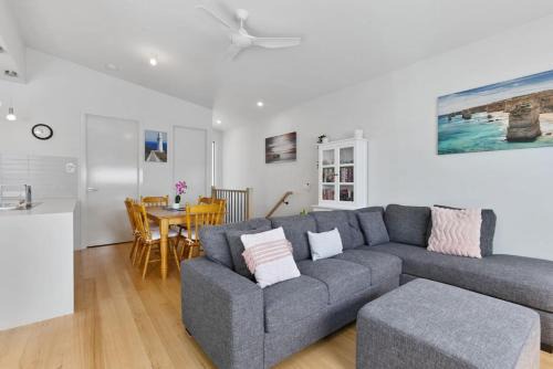 Apollo Bay House | SEASIDE 7 - Steps from the beach