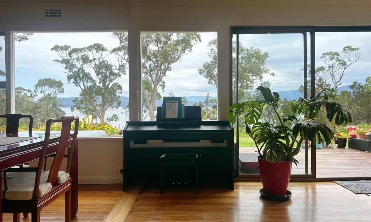 Tinderbox House | Seaside Retreat – A Hidden Gem by the Ocean