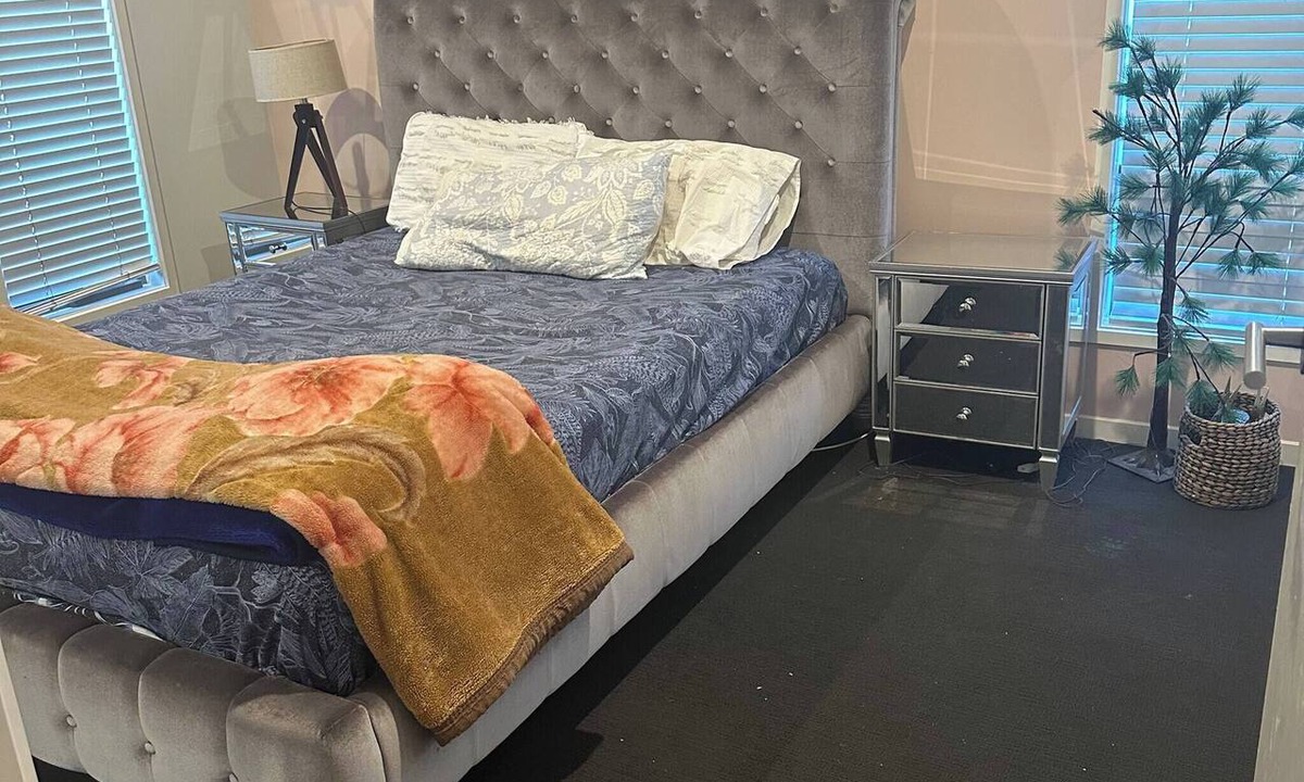 Caloundra West House | Serene Guest Room Retreat in Caloundra West