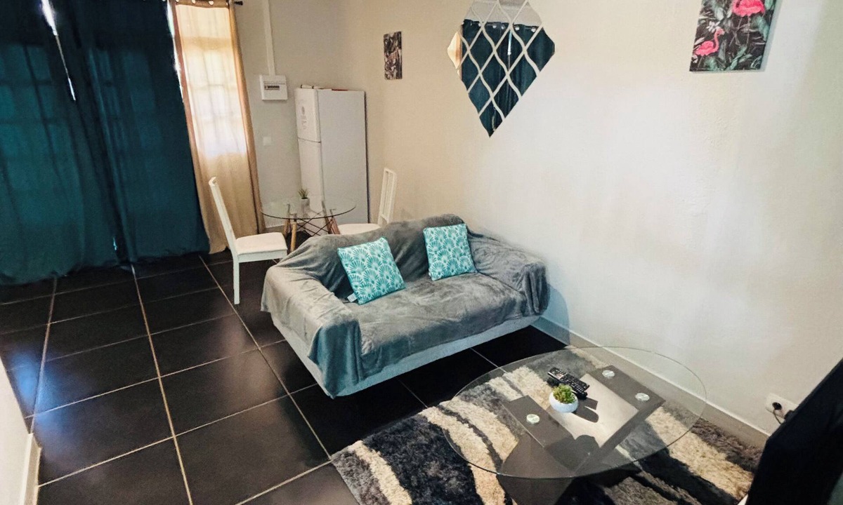 Kourou Bed & Breakfast | Sermie T2 with swimming pool