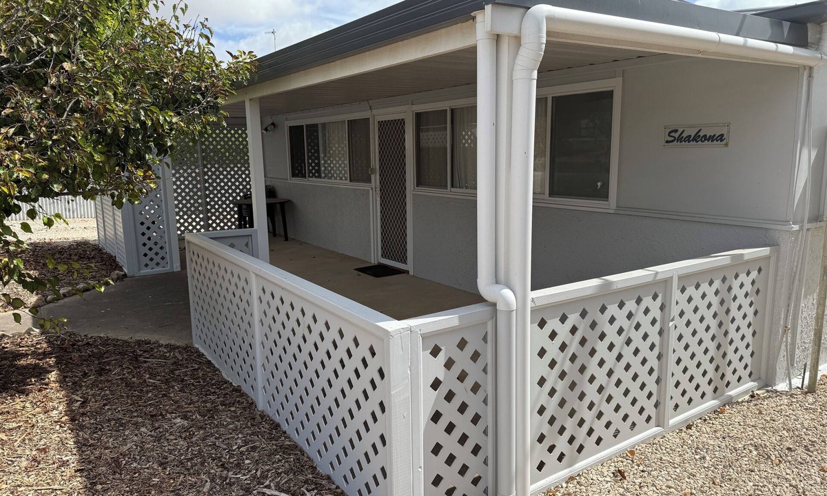 Port Vincent House | Shakona-Only 1 street back from the foreshore!