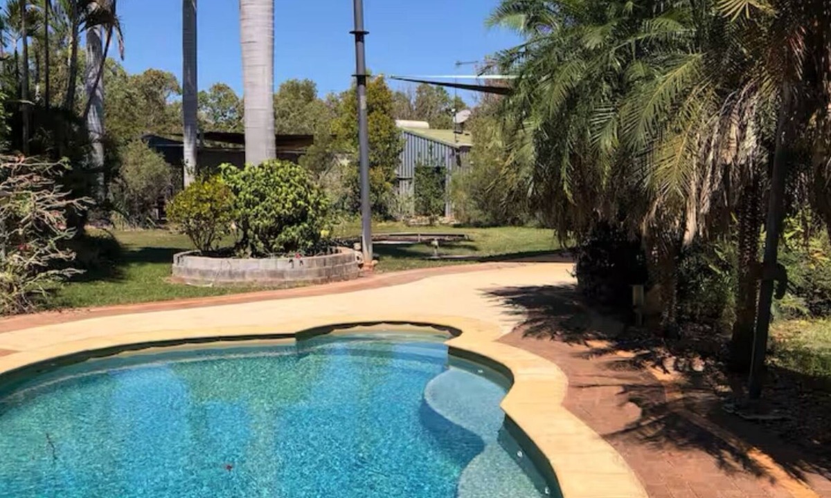 Uralla Cabin | Shauna’s Shack Self contained cabin in beautiful rural setting, 7km from town.
