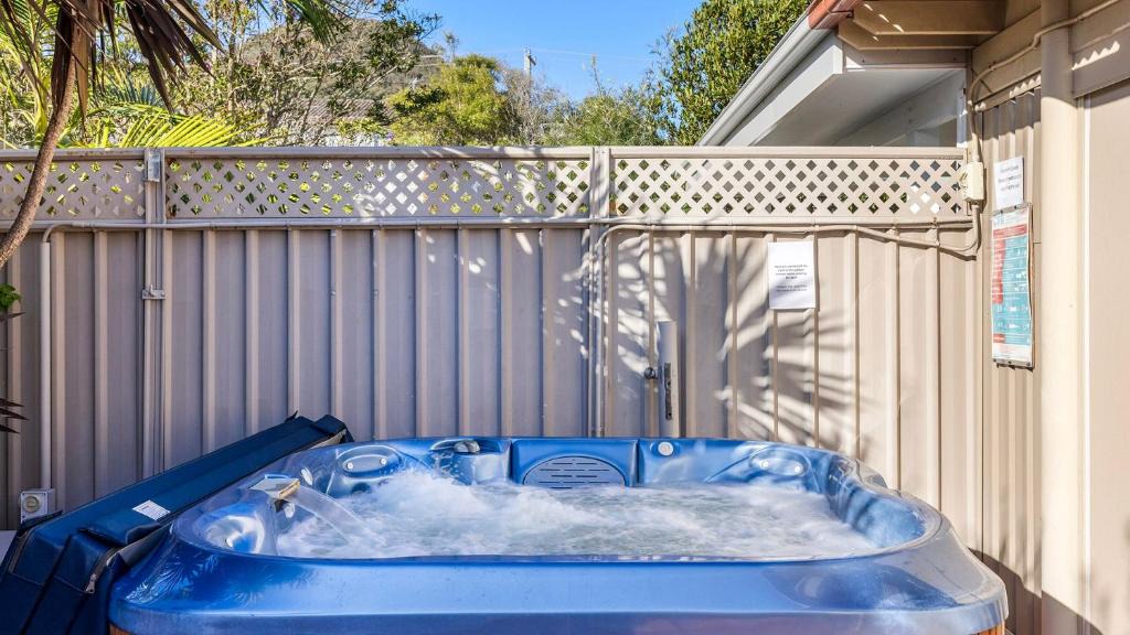 Shoal Bay House | Shoal Bay Townhouse with Spa