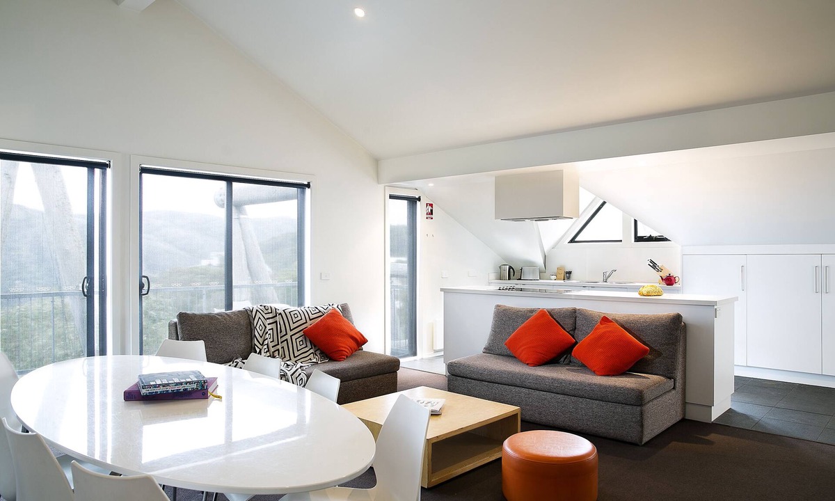 Falls Creek Hotel | Silverski