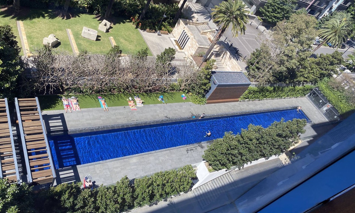 Camperdown Apartment | Skyline Camperdown Views: Renovated 2B/2B with Pools, Fitness & Free Parking