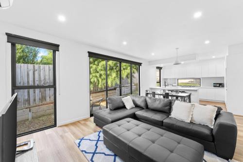 Highton House | Sleek Contemporary Haven Geelong