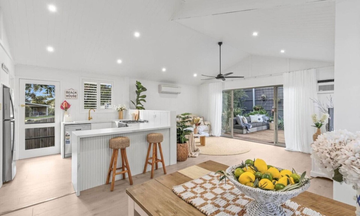 Ocean Grove House | Sleeps 6 - Pet Friendly!