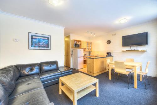 Falls Creek Apartment | Snow Ski Apartments 09