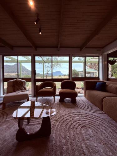 Dunkeld House | Southern Grampians Lookout