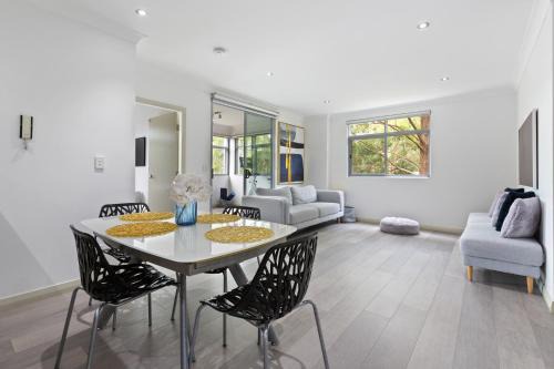 St Ives Apartment | Spacious 3-Bed Apartment in the Heart of St Ives