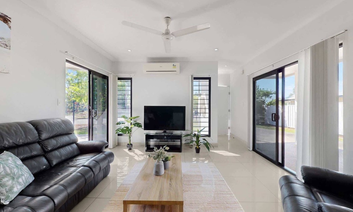 Muirhead House | Spacious 3-Bed Family Retreat in Darwin