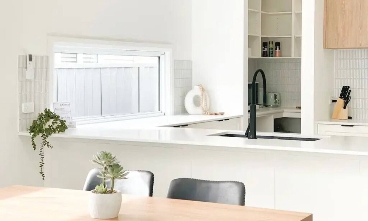 Wagga Wagga Apartment | Spacious, light filled home in the heart of Wagga!