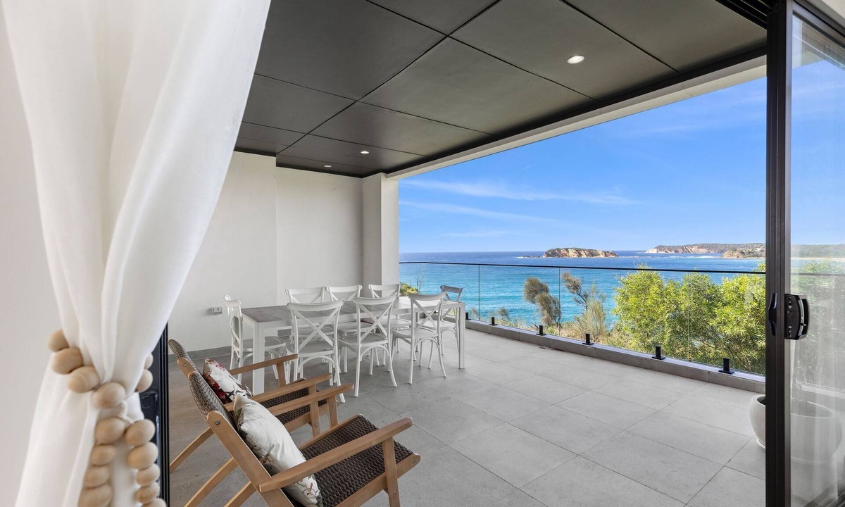 Malua Bay House | Spacious Ocean View Home | Luma Vista