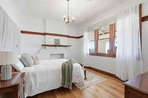 New Norfolk House | Spacious Stay in New Norfolk