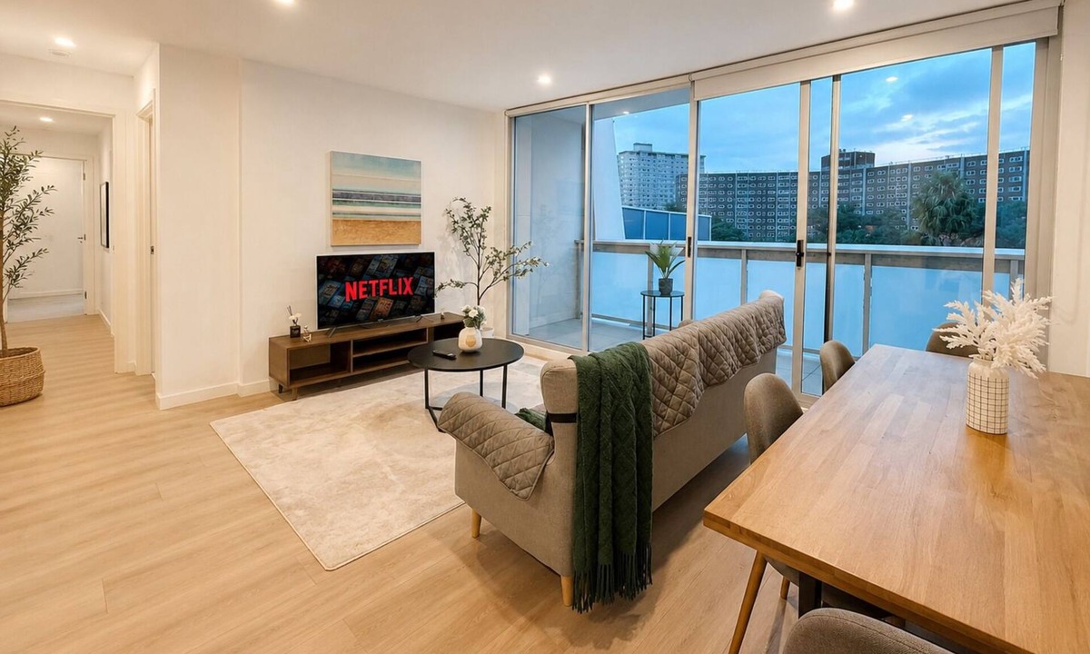 North Melbourne Apartment | Spectacular view 2BR2BA Apt in North Mel Parking