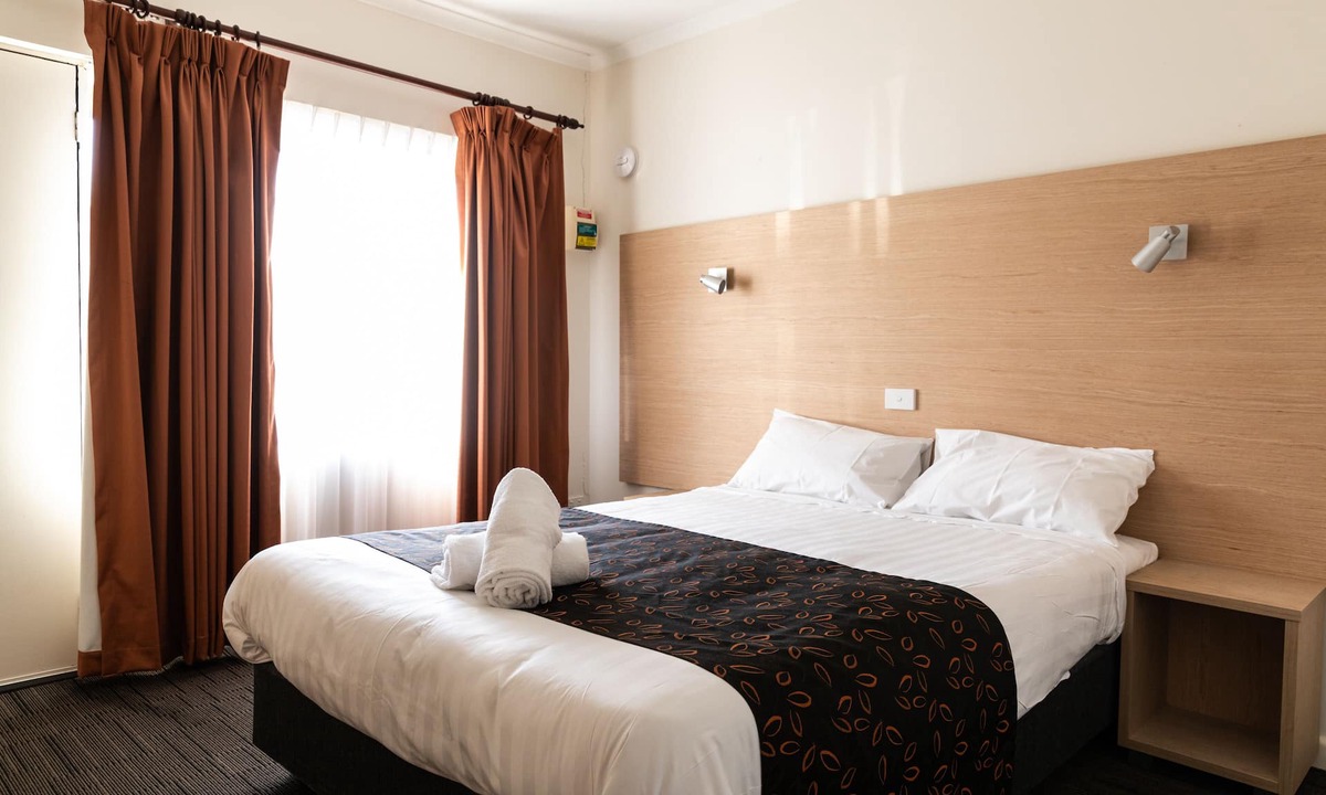 North Geelong Hotel | Sphinx Hotel Motel