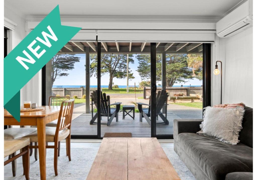 St Leonards Apartment | St. Leonards Bay Views