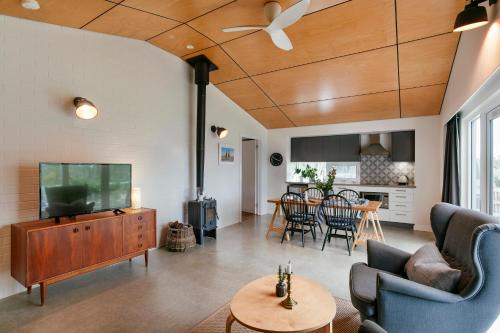 Robinson House | Stablebase
