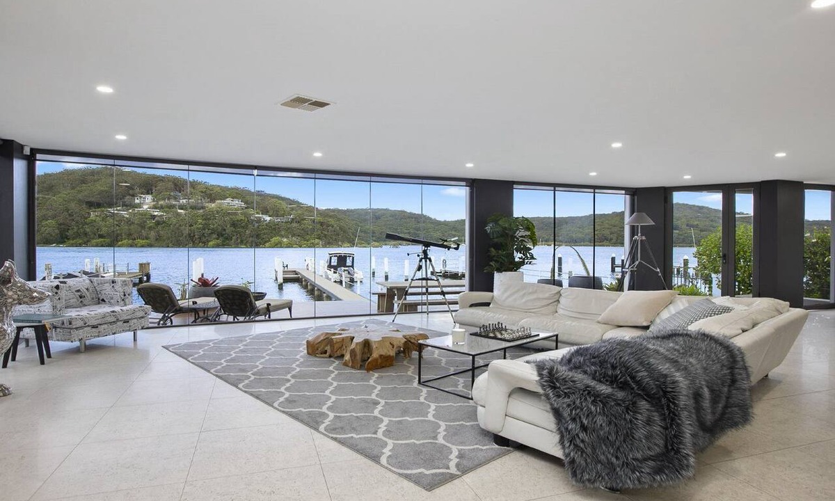 Booker Bay Apartment | Stay 3 for 2 this Winter* Pool/spa/sauna