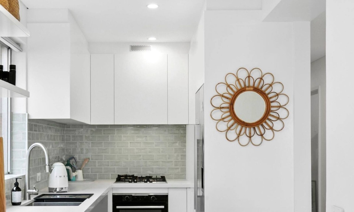 Manly Apartment | Stay steps away from Little Manly Reserve - home away from home!