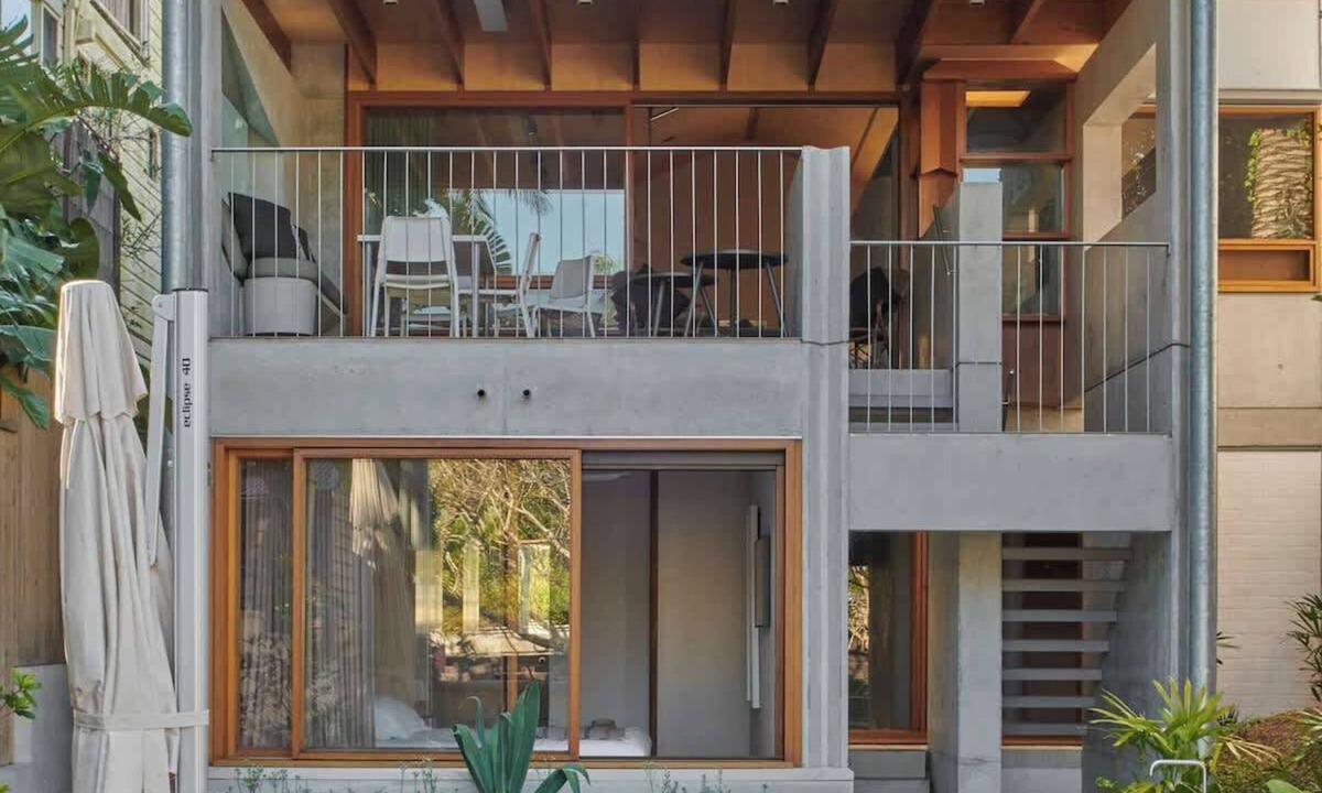 Watsons Bay House | Stunning 3-BR Architectural Gem Villa