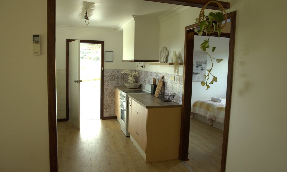 Gracetown House | Stunning Views Central to Town, Beaches and Vineyards