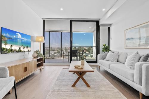 North Fremantle Apartment | Stylish 2-Bed Unit with Views & Rooftop Access