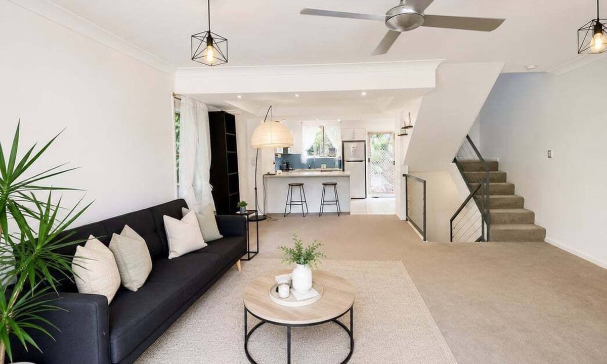 St. Lucia Apartment | Stylish 3-Level Retreat in St Lucia with Parking